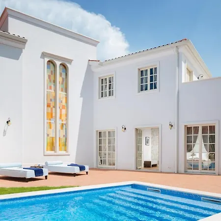 Villa Aurora By Hmz